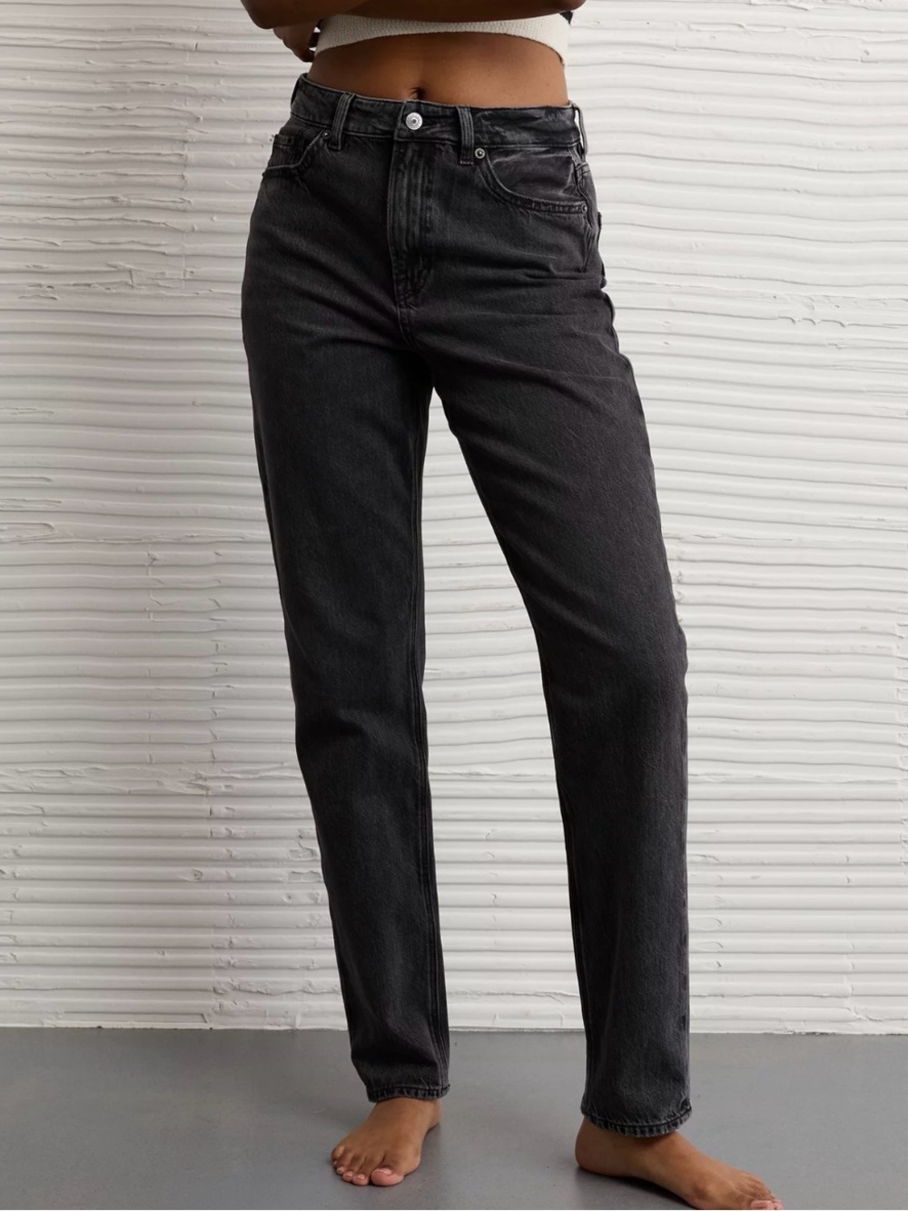 American Eagle Strigid Mom Jean Black Short
